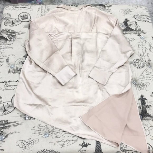 B New York Asymmetric Hem Shirt In Champagne - Picture 8 of 8